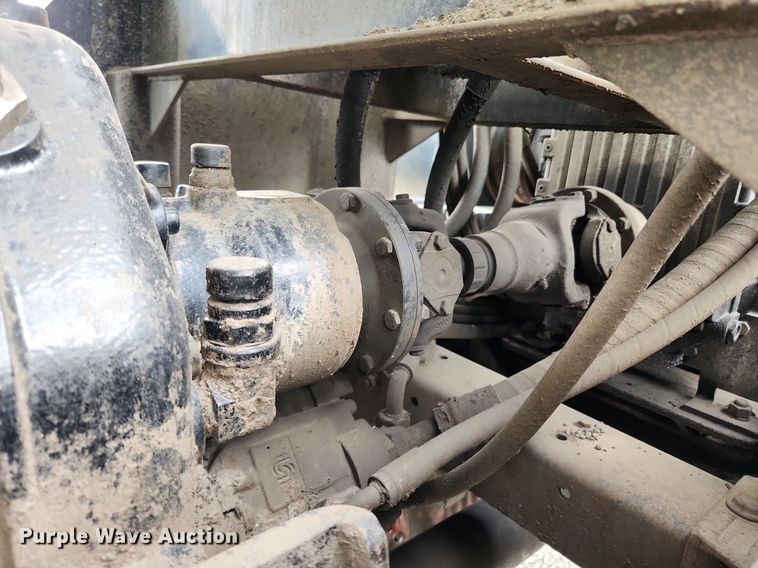 image for item MW9763 2009 Peterbilt 340  sewer jetter truck