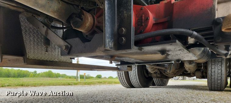 image for item MW9763 2009 Peterbilt 340  sewer jetter truck