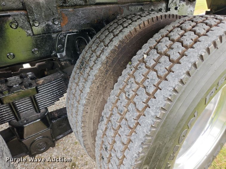 image for item MW9763 2009 Peterbilt 340  sewer jetter truck