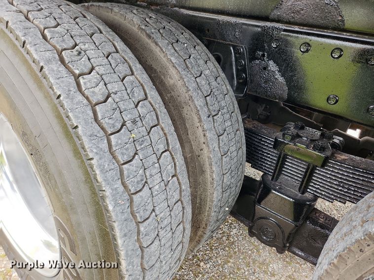 image for item MW9763 2009 Peterbilt 340  sewer jetter truck