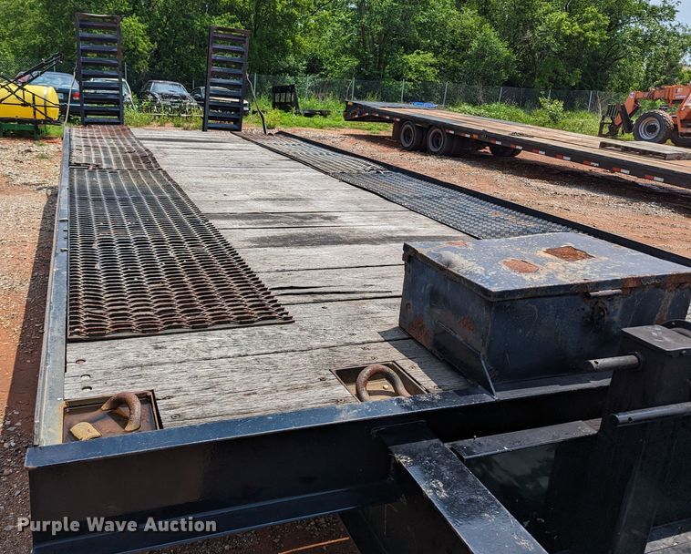 image for item MX9299 2013 Zieman  equipment trailer