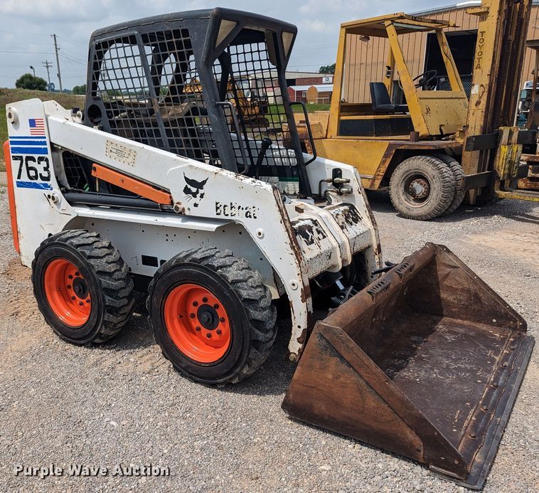 image for item MY9298 2001 Bobcat 763  skid steer loader