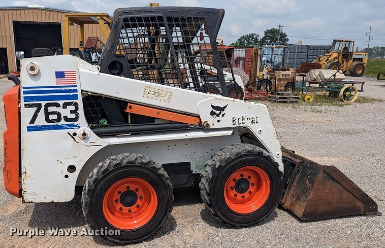 image for item MY9298 2001 Bobcat 763  skid steer loader