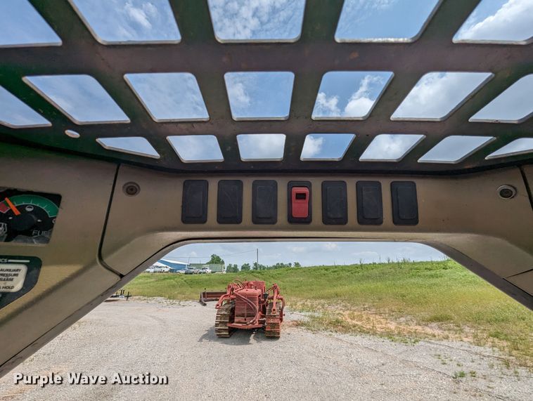 image for item MY9298 2001 Bobcat 763  skid steer loader