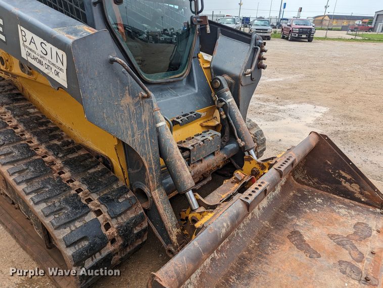 image for item MY9305 2017 John Deere 333G  tracked skid steer loader