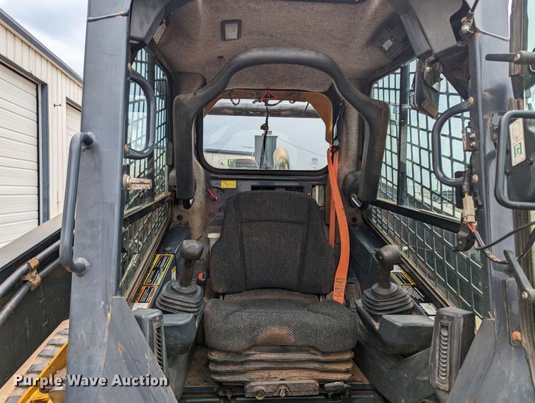 image for item MY9305 2017 John Deere 333G  tracked skid steer loader