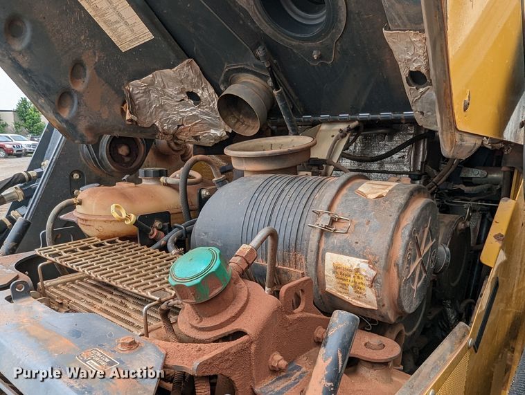 image for item MY9305 2017 John Deere 333G  tracked skid steer loader