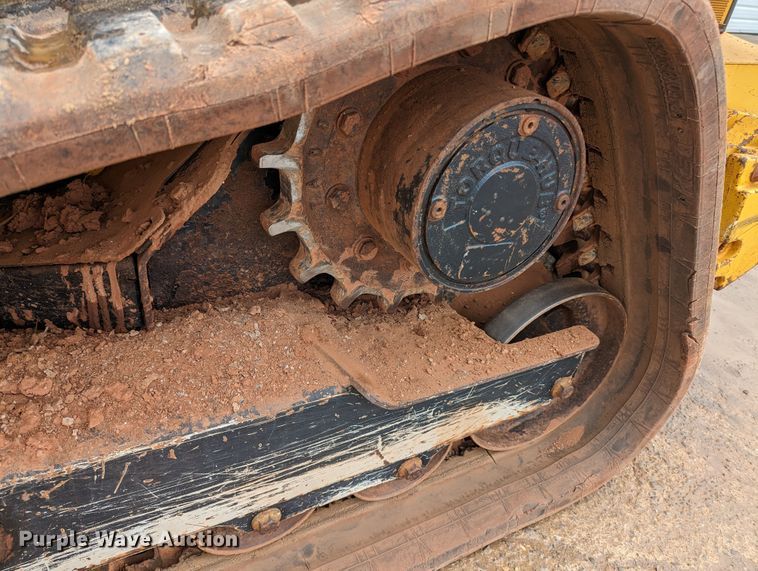 image for item MY9305 2017 John Deere 333G  tracked skid steer loader