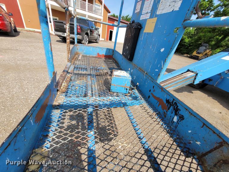 image for item NX9488 1998 Genie Z45/22  boom lift