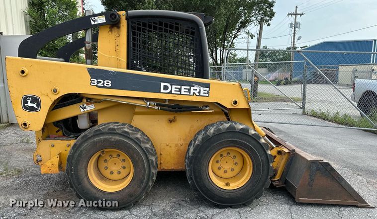 image for item OG9000 2008 John Deere 328  skid steer loader