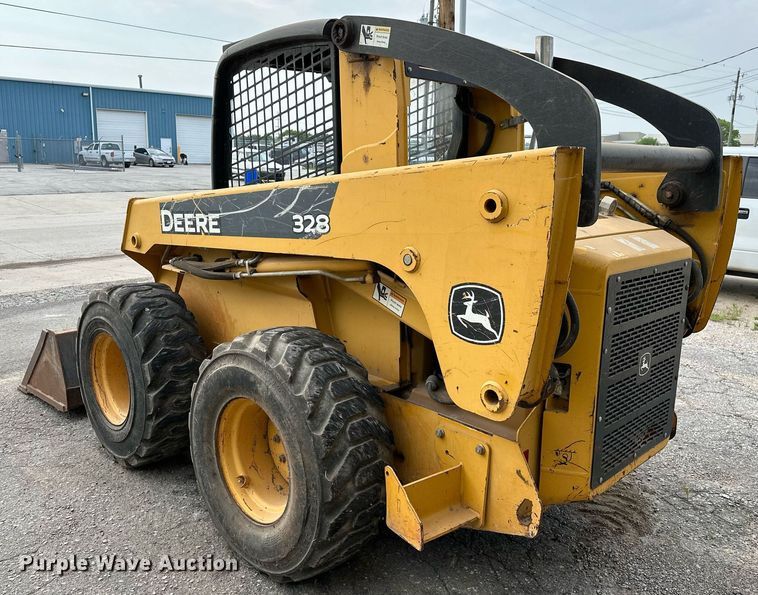 image for item OG9000 2008 John Deere 328  skid steer loader