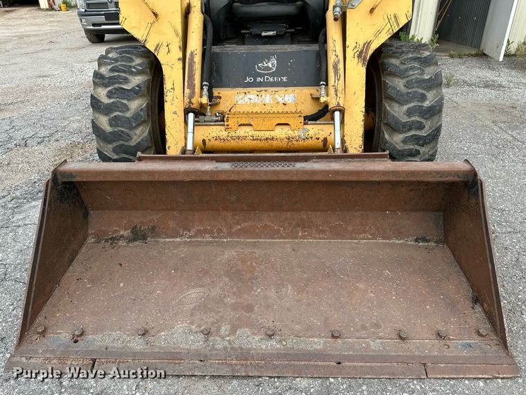 image for item OG9000 2008 John Deere 328  skid steer loader