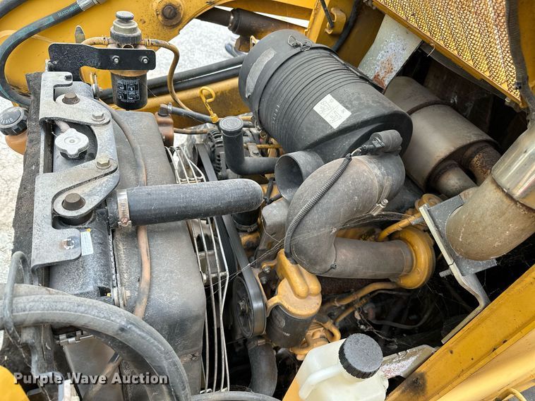 image for item OG9000 2008 John Deere 328  skid steer loader