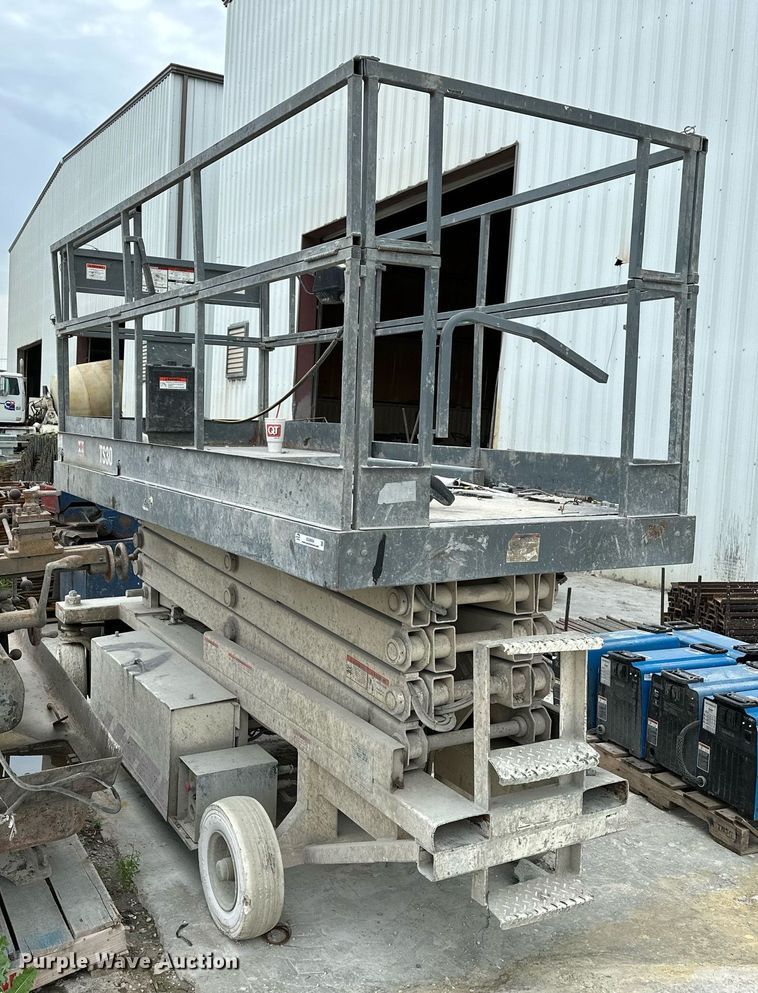 image for item OG9004 Terex TS30  scissor lift