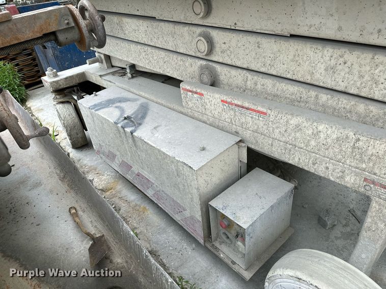 image for item OG9004 Terex TS30  scissor lift