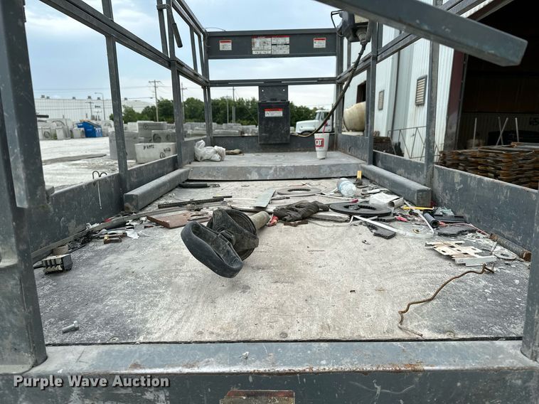 image for item OG9004 Terex TS30  scissor lift