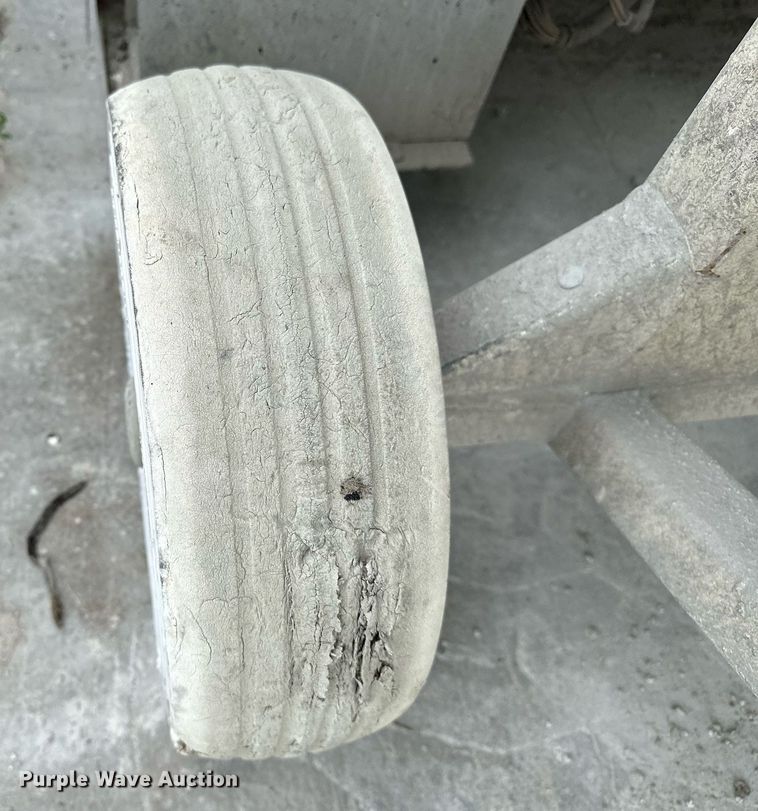 image for item OG9004 Terex TS30  scissor lift