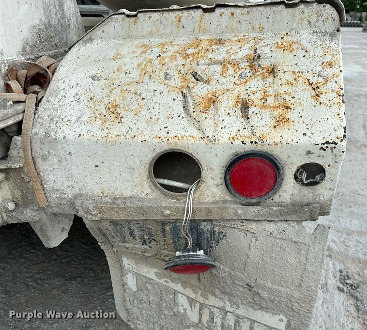 image for item OG9011 2000 Volvo WGM  ready mix truck