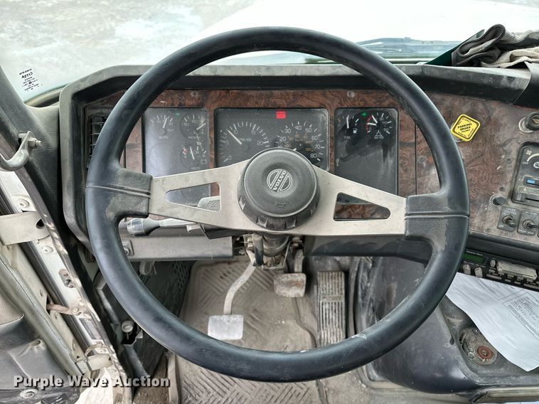 image for item OG9011 2000 Volvo WGM  ready mix truck