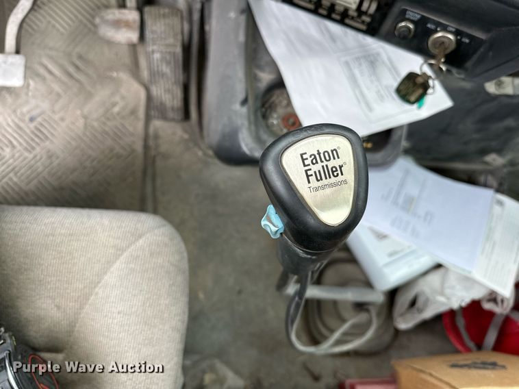 image for item OG9011 2000 Volvo WGM  ready mix truck