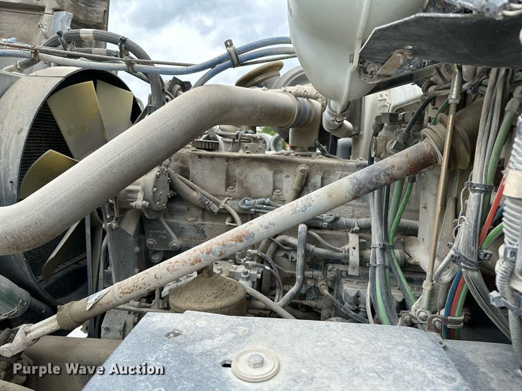 image for item OG9011 2000 Volvo WGM  ready mix truck