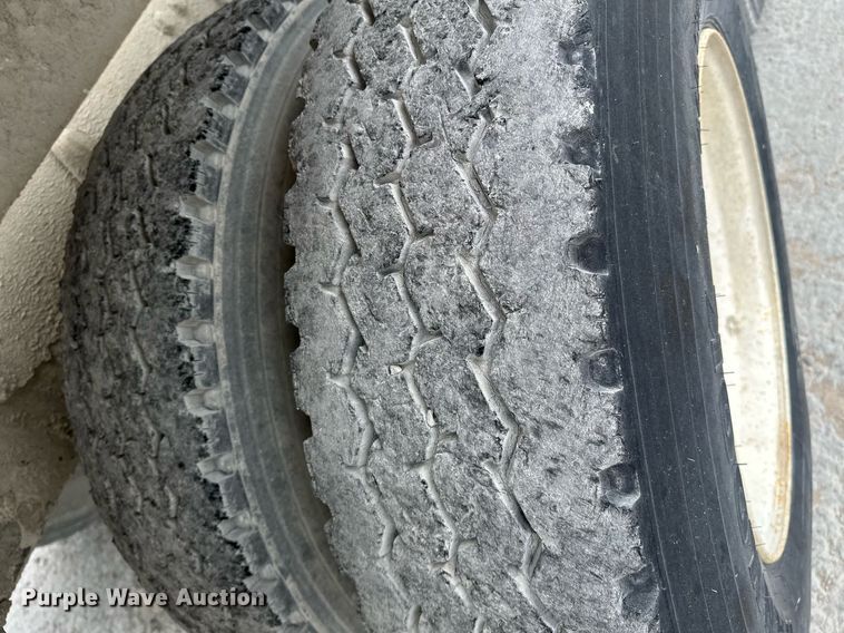 image for item OG9011 2000 Volvo WGM  ready mix truck