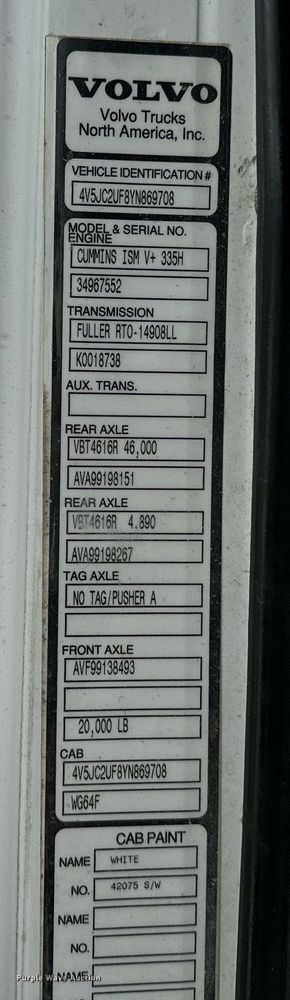 image for item OG9011 2000 Volvo WGM  ready mix truck