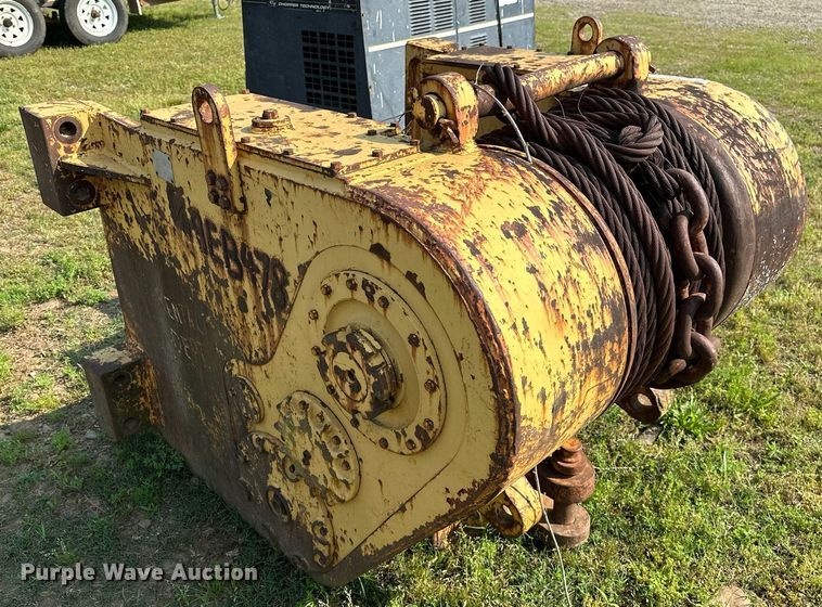 image for item OG9017 Caterpillar 57PS  winch