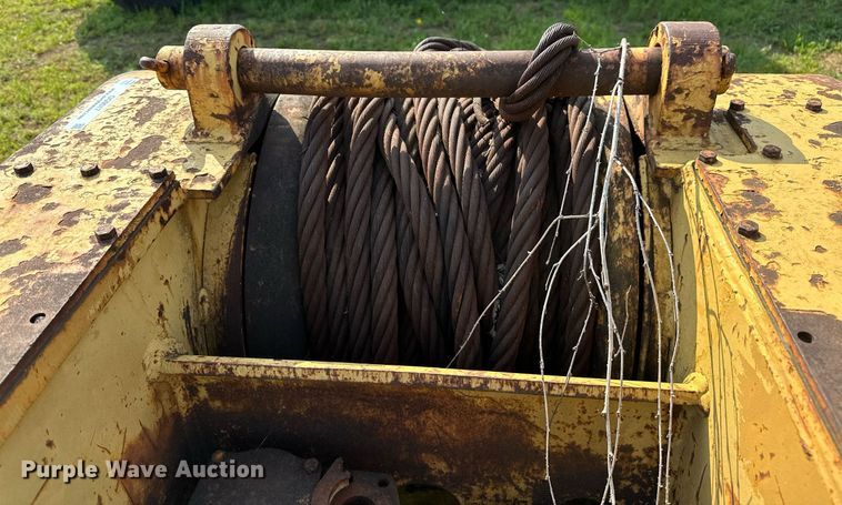 image for item OG9017 Caterpillar 57PS  winch