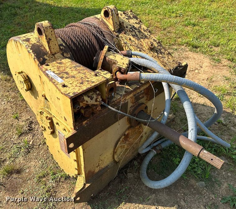 image for item OG9018 Caterpillar A367  winch