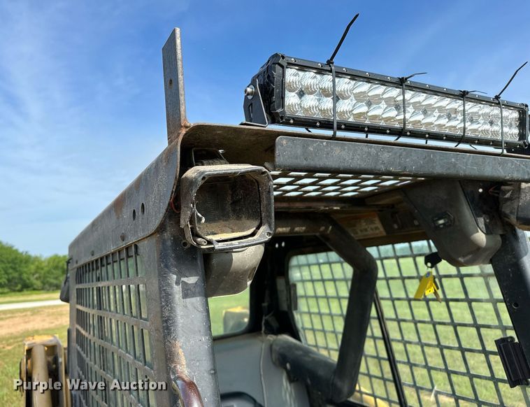 image for item OG9044 2000 Caterpillar 216  skid steer loader