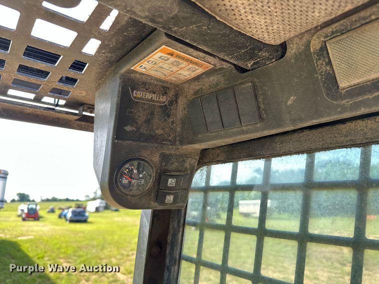 image for item OG9044 2000 Caterpillar 216  skid steer loader