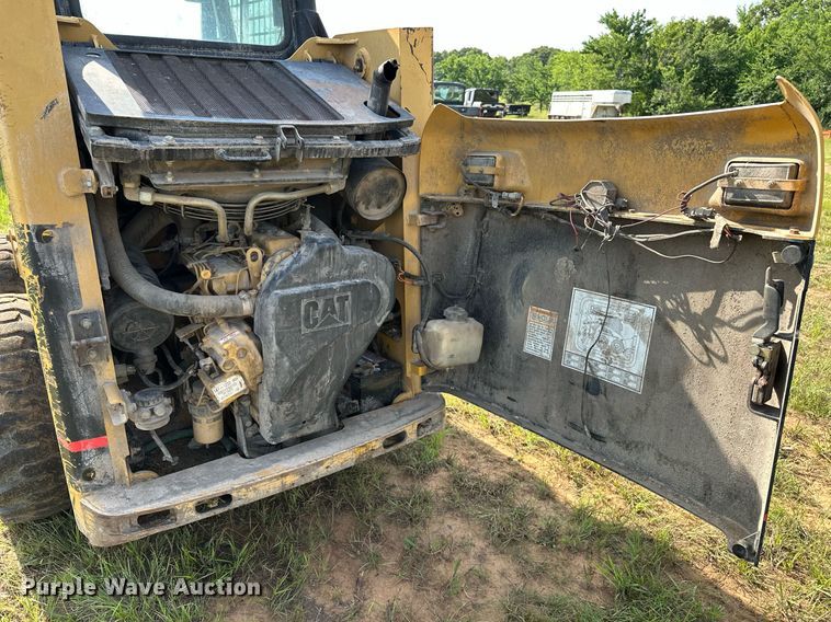 image for item OG9044 2000 Caterpillar 216  skid steer loader