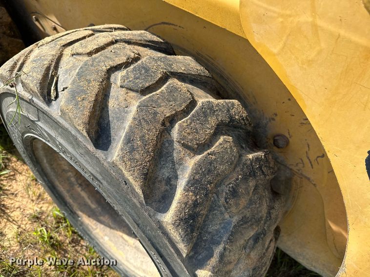 image for item OG9044 2000 Caterpillar 216  skid steer loader