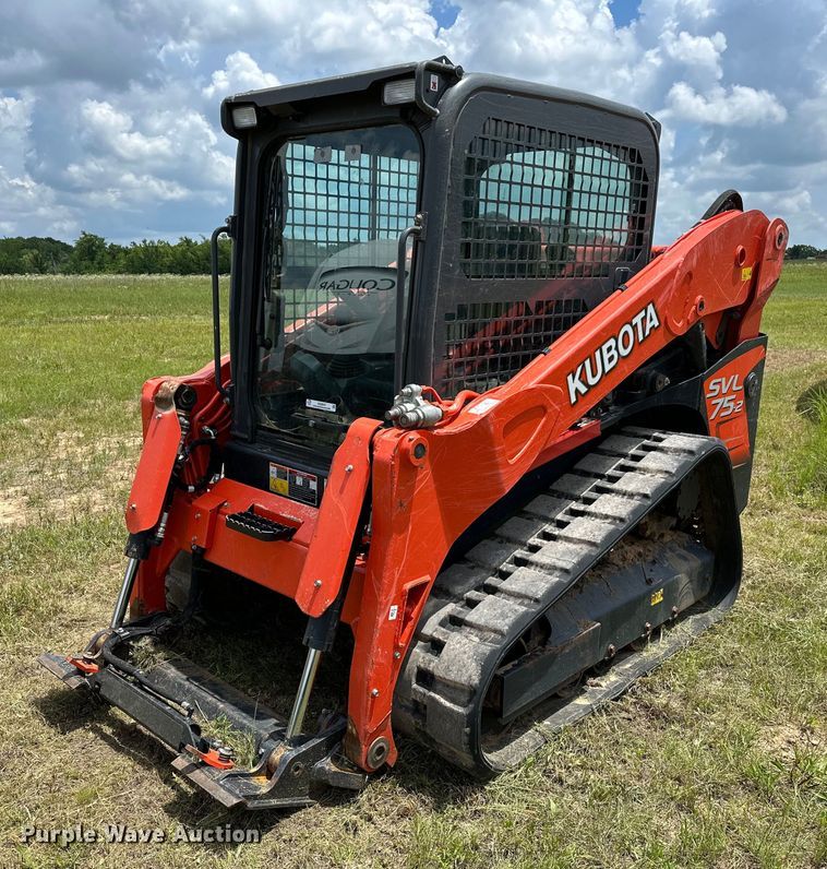 image for item OG9047 2019 Kubota SVL75-2  tracked skid steer loader