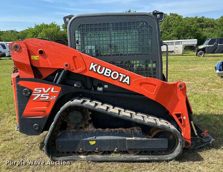 image for item OG9047 2019 Kubota SVL75-2  tracked skid steer loader