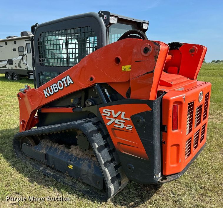 image for item OG9047 2019 Kubota SVL75-2  tracked skid steer loader