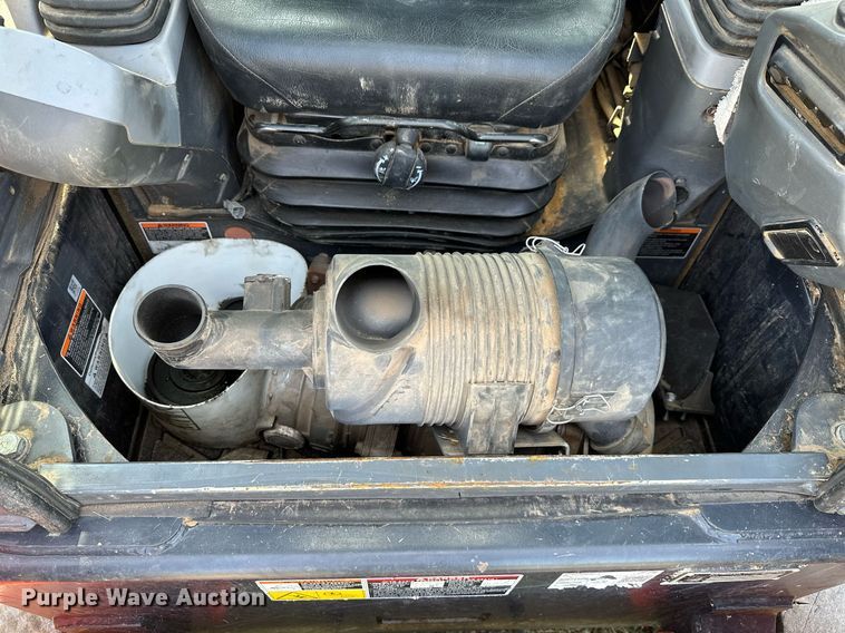 image for item OG9047 2019 Kubota SVL75-2  tracked skid steer loader