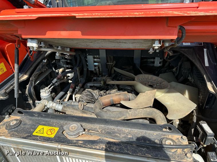 image for item OG9047 2019 Kubota SVL75-2  tracked skid steer loader