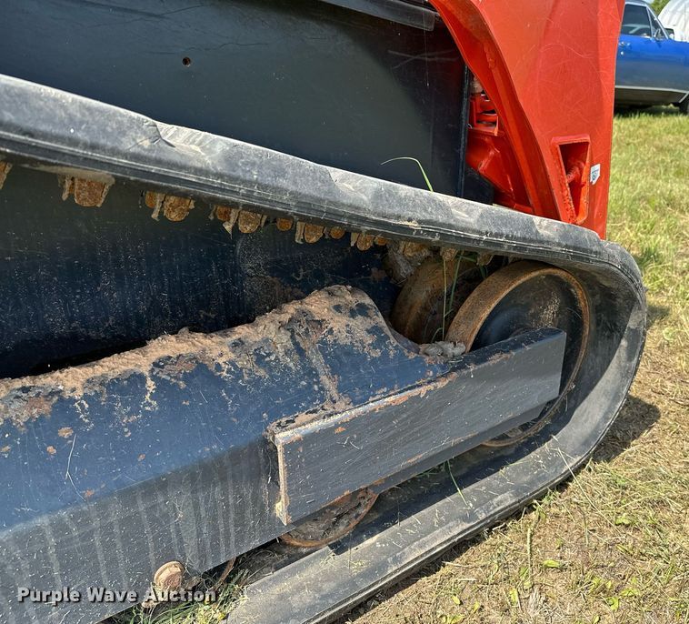 image for item OG9047 2019 Kubota SVL75-2  tracked skid steer loader