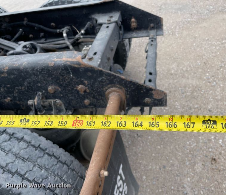 image for item DK4405 2005 Kenworth T800  semi truck