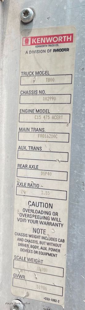 image for item DK4405 2005 Kenworth T800  semi truck