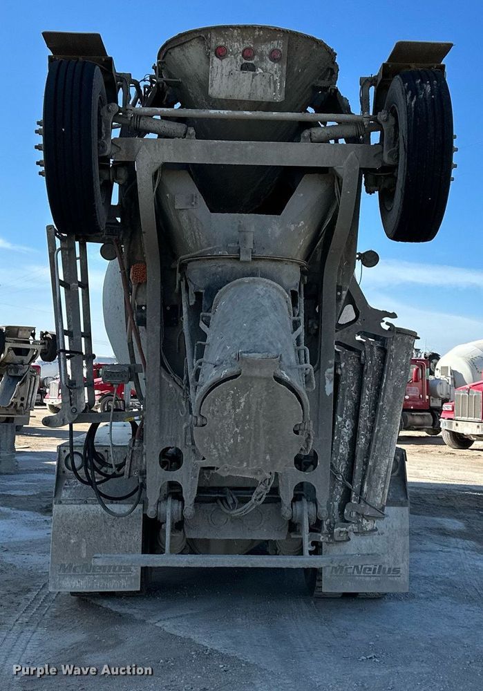 image for item DO4957 2009 Kenworth W900  ready mix truck