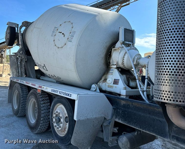 image for item DO4957 2009 Kenworth W900  ready mix truck