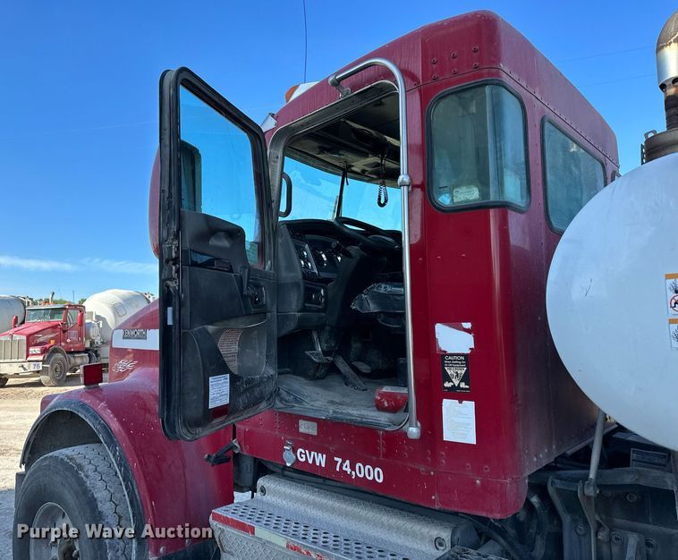 image for item DO4957 2009 Kenworth W900  ready mix truck