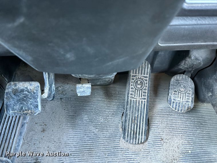 image for item DO4957 2009 Kenworth W900  ready mix truck