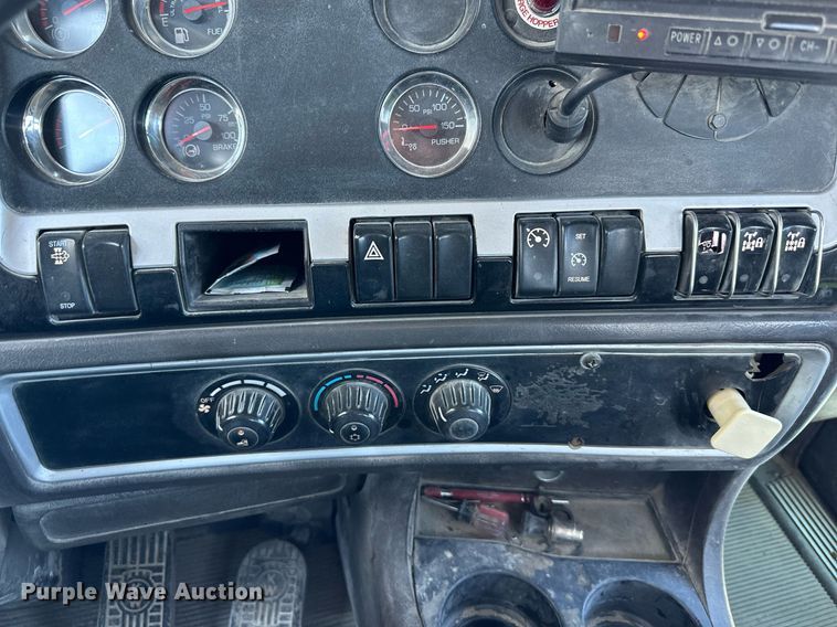 image for item DO4957 2009 Kenworth W900  ready mix truck