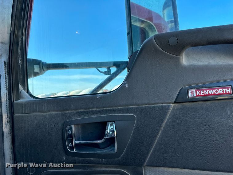 image for item DO4957 2009 Kenworth W900  ready mix truck