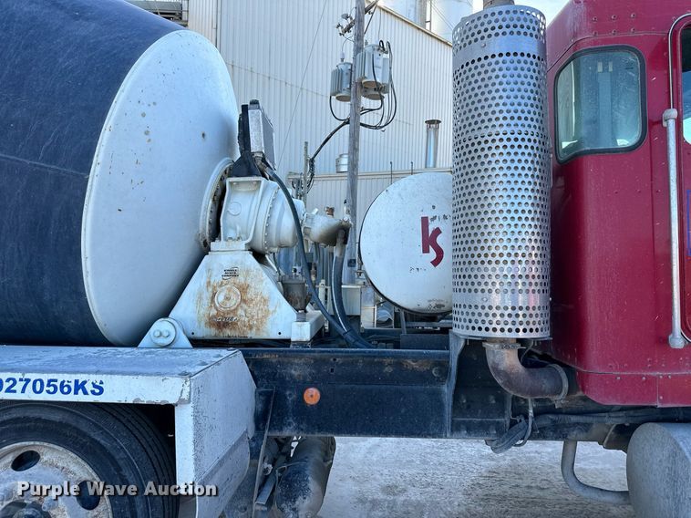 image for item DO4958 2009 Kenworth W900  ready mix truck