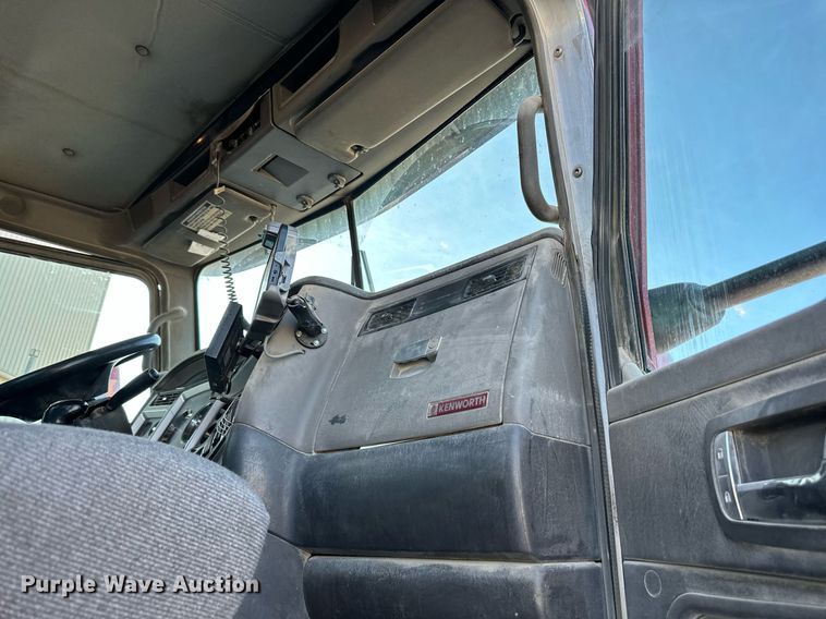 image for item DO4958 2009 Kenworth W900  ready mix truck